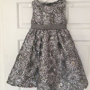 Girls Silver Sequin Holiday Dress size 4